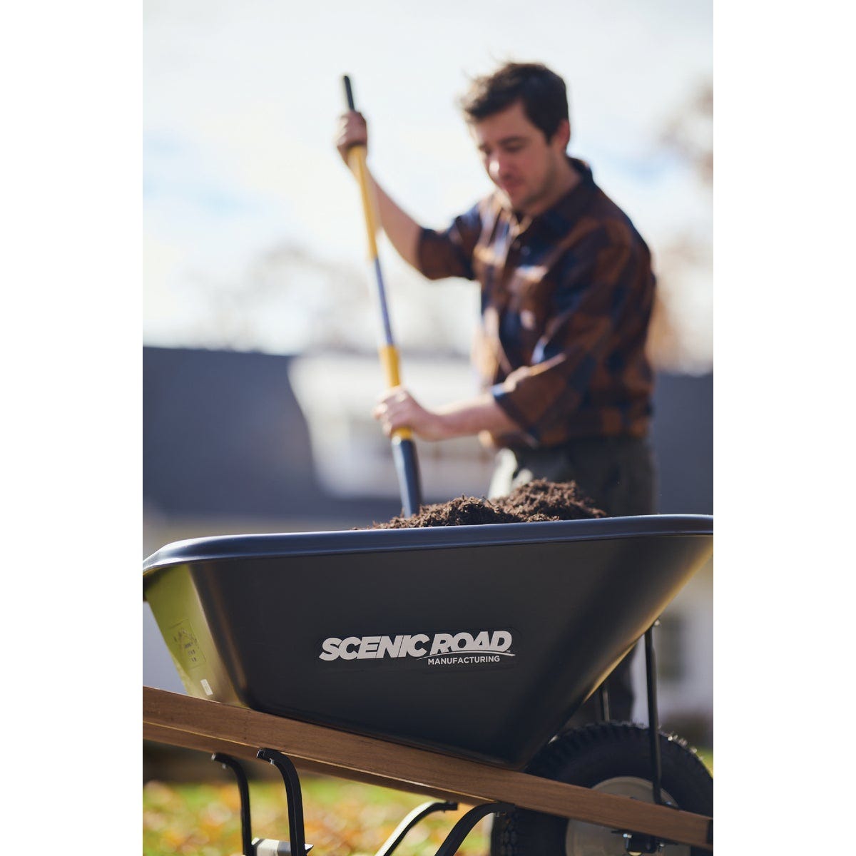Scenic Road 6 Cu. Ft. Heavy Duty High-Density Poly Wheelbarrow - photo 4 Scenic Road 6 Cu. Ft. Heavy Duty High-Density Poly Wheelbarrow - photo 4