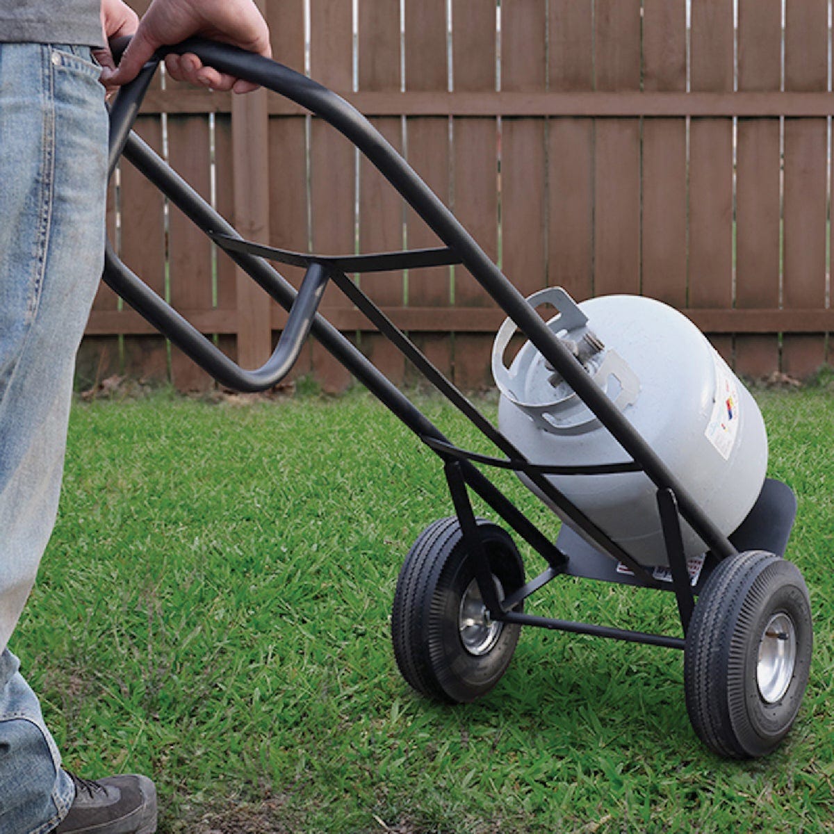 Milwaukee 800 Lb. Capacity D-Handle Hand Truck with Pneumatic Tires - photo 3 Milwaukee 800 Lb. Capacity D-Handle Hand Truck with Pneumatic Tires - photo 3