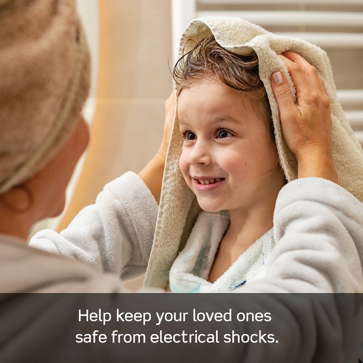 Leviton SmartlockPro Self-Test 15A White Residential Grade 5-15R Slim GFCI Duplex Outlet (3-Pack) - photo 4