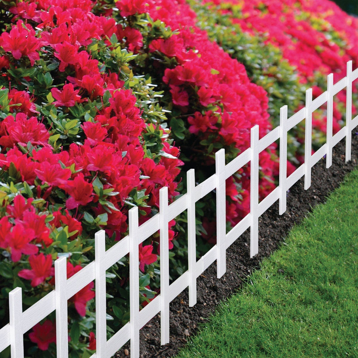 Master Mark Cape Cod 13.5 In. H x 33 In. L. Plastic Decorative Border Fence - photo 3