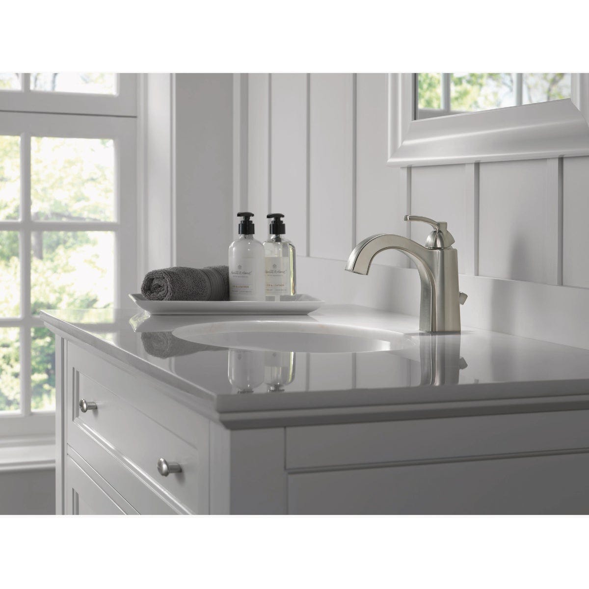 Delta Flynn Stainless Single-Handle 4 In. Centerset Bathroom Faucet - photo 4 Delta Flynn Stainless Single-Handle 4 In. Centerset Bathroom Faucet - photo 4