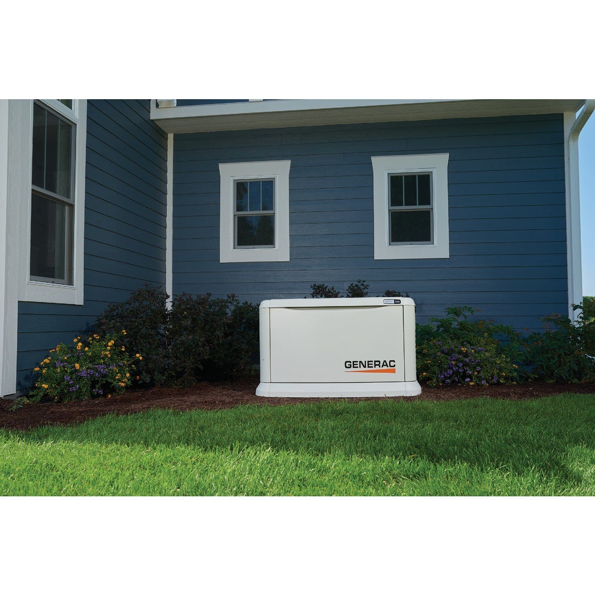 Generac Guardian WiFi 17,000W Natural Gas/18,000W LP Home Standby Generator with 200A Automatic Transfer Switch - photo 5
