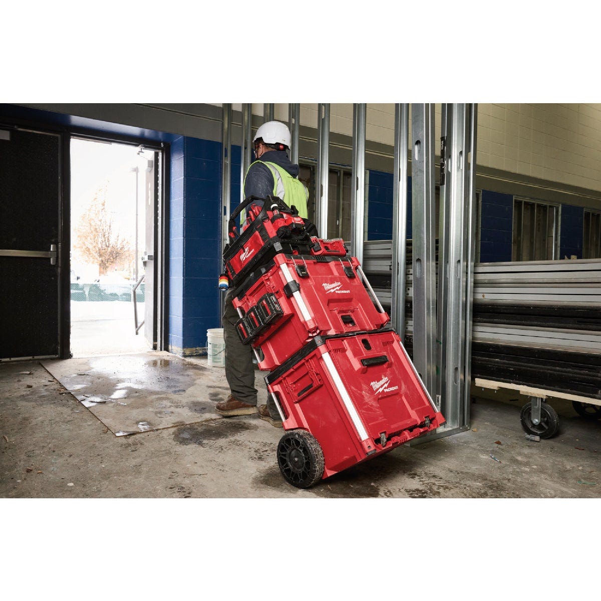 Milwaukee PACKOUT 16.25 In. x 22 In. XL Toolbox, 100 Lb. Capacity - photo 4 Milwaukee PACKOUT 16.25 In. x 22 In. XL Toolbox, 100 Lb. Capacity - photo 4