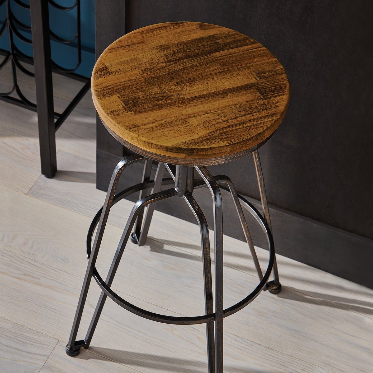 Minwax Wood Finish Penetrating Stain, Honey, 1/2 Pt. - photo 7