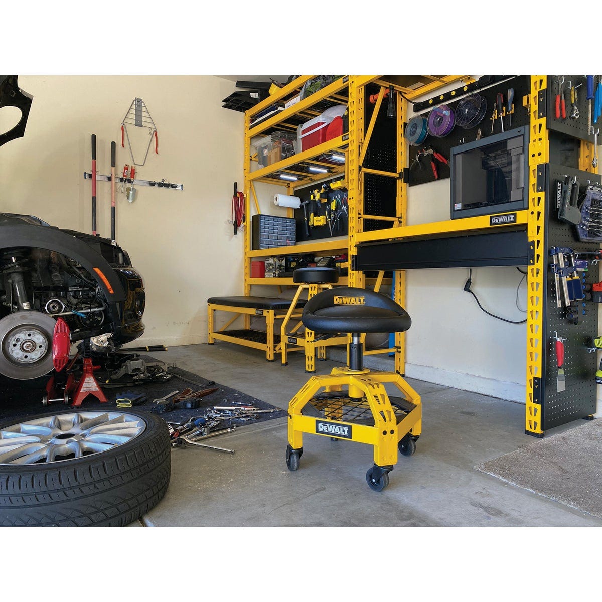 DEWALT Adjustable Shop Stool with Casters - photo 4 DEWALT Adjustable Shop Stool with Casters - photo 4