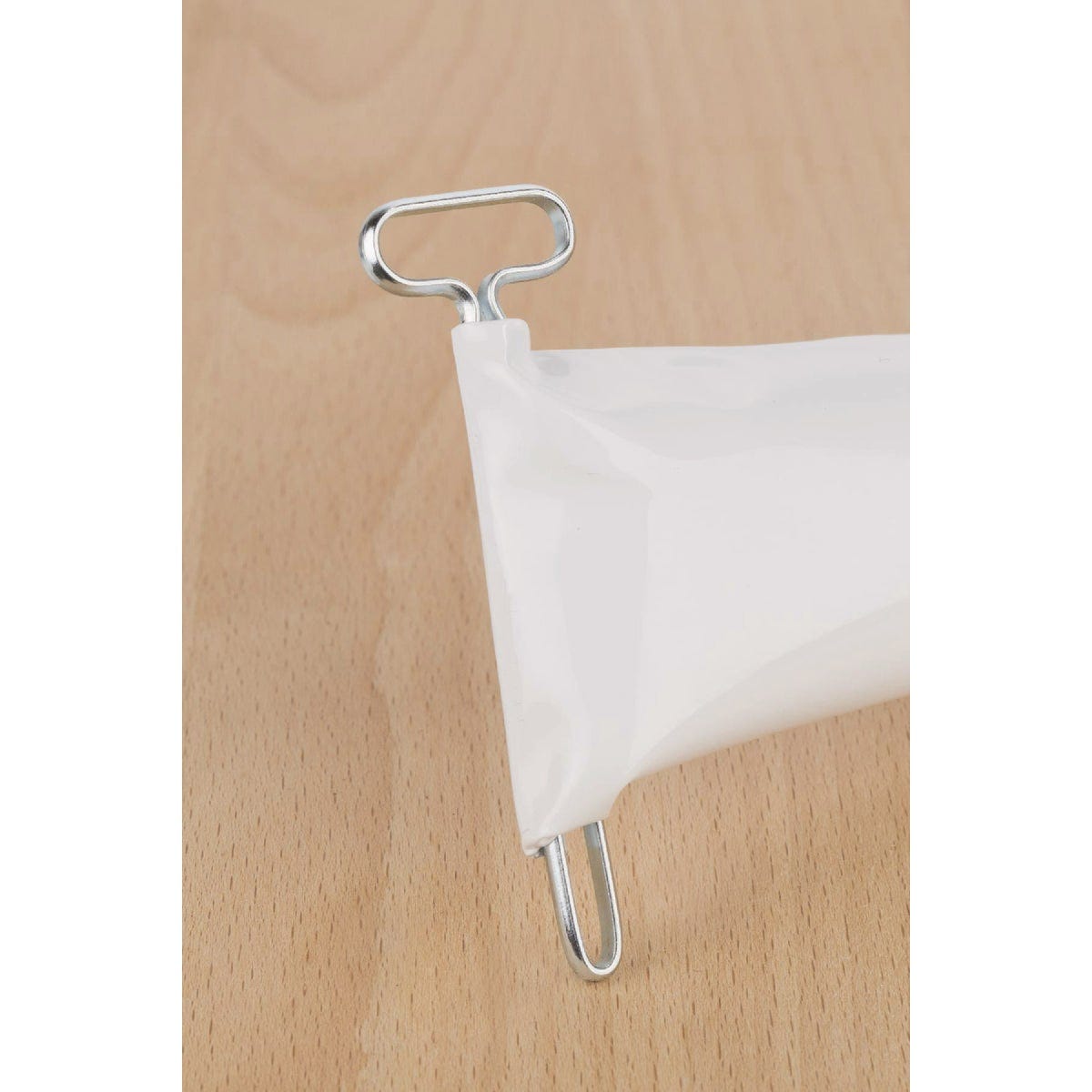 Kikkerland Tube Squeeze Keys (2-Pack) - photo 4 Kikkerland Tube Squeeze Keys (2-Pack) - photo 4