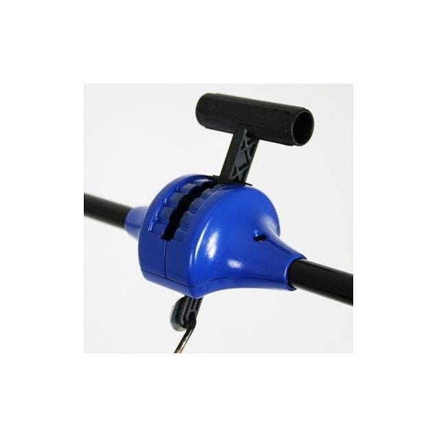 Chapin 70 Lb. Residential Salt Spreader - photo 2 Chapin 70 Lb. Residential Salt Spreader - photo 2