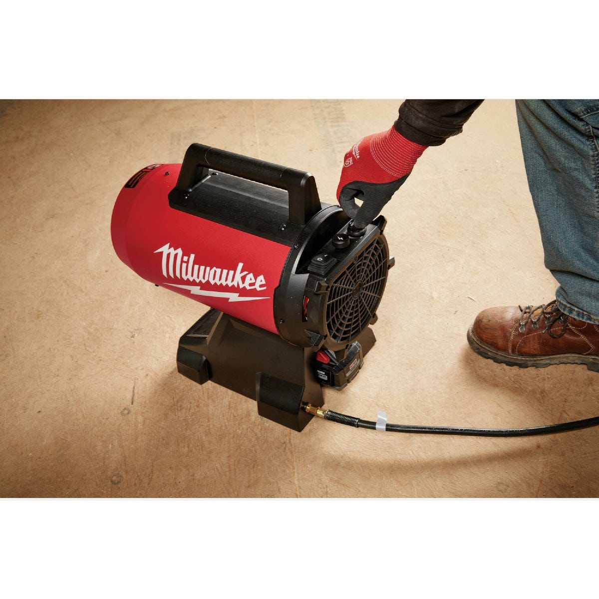 Milwaukee M18 70,000 BTU Forced Air Propane Heater - photo 2
