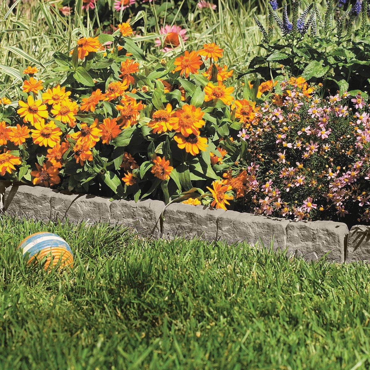 Suncast 6 In. H. x 12 In. L. Border Stone Poly Lawn Edging (10-Pack) - photo 4