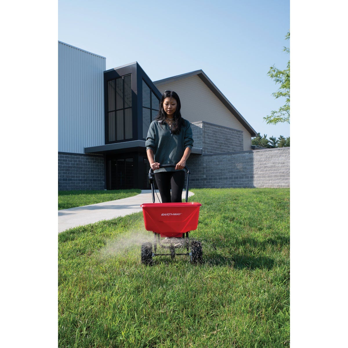 Earthway 65 Lb. Commercial Broadcast Spreader - photo 7 Earthway 65 Lb. Commercial Broadcast Spreader - photo 7