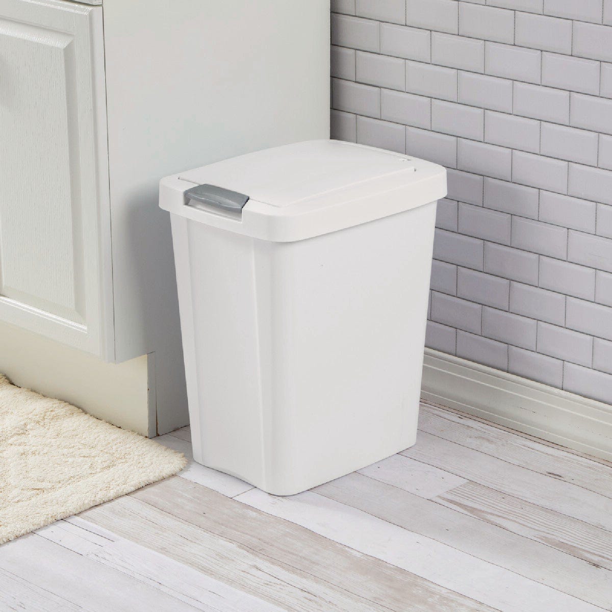 Sterilite 7.5 Gallon White TouchTop Wastebasket - photo 3 Sterilite 7.5 Gallon White TouchTop Wastebasket - photo 3