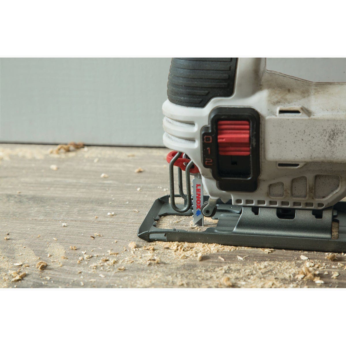 Lenox T-Shank 4 In. x 6 TPI Bi-Metal Jig Saw Blade, Nail Embedded Wood (3-Pack) - photo 4