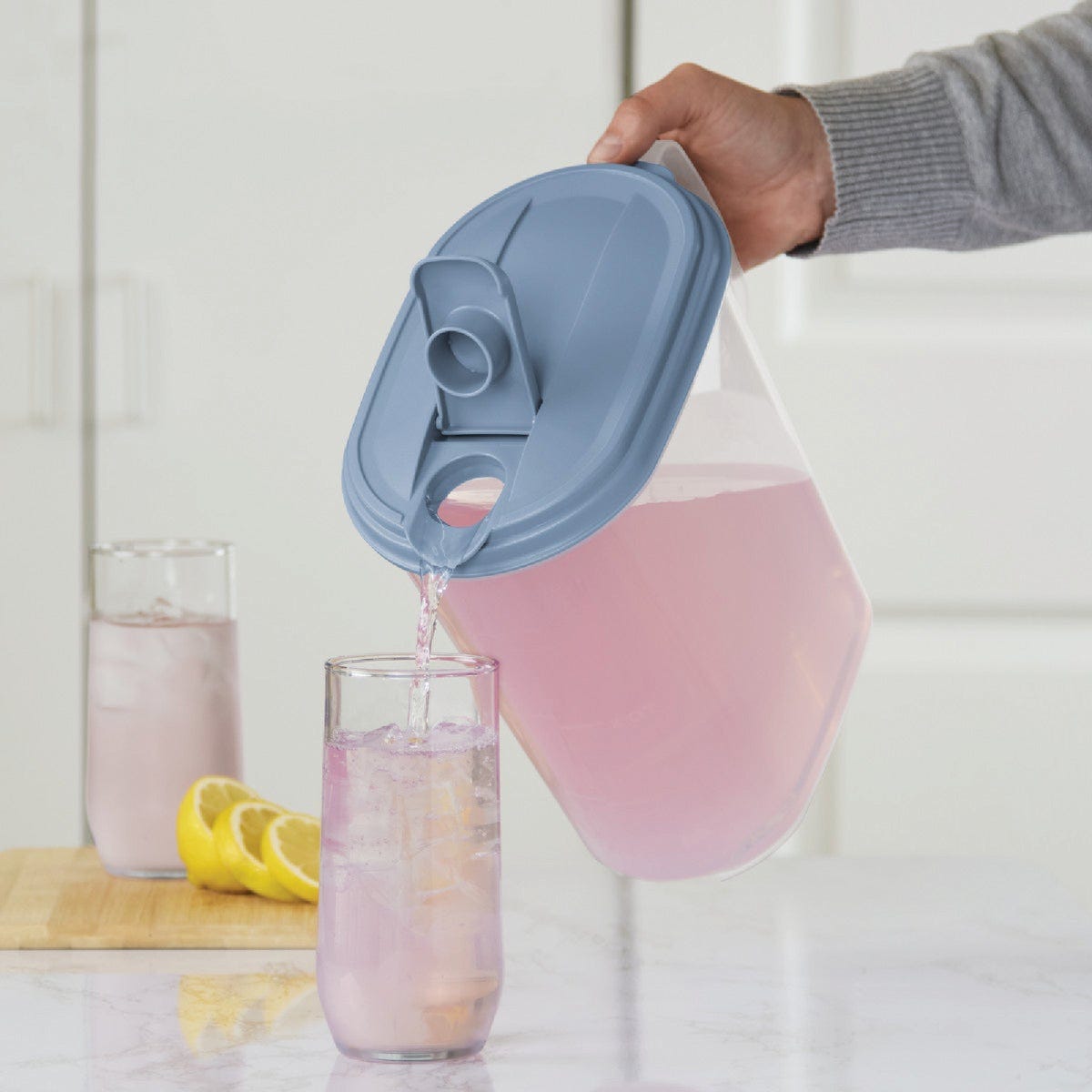 Sterilite 1 Gal. Pitcher - photo 2