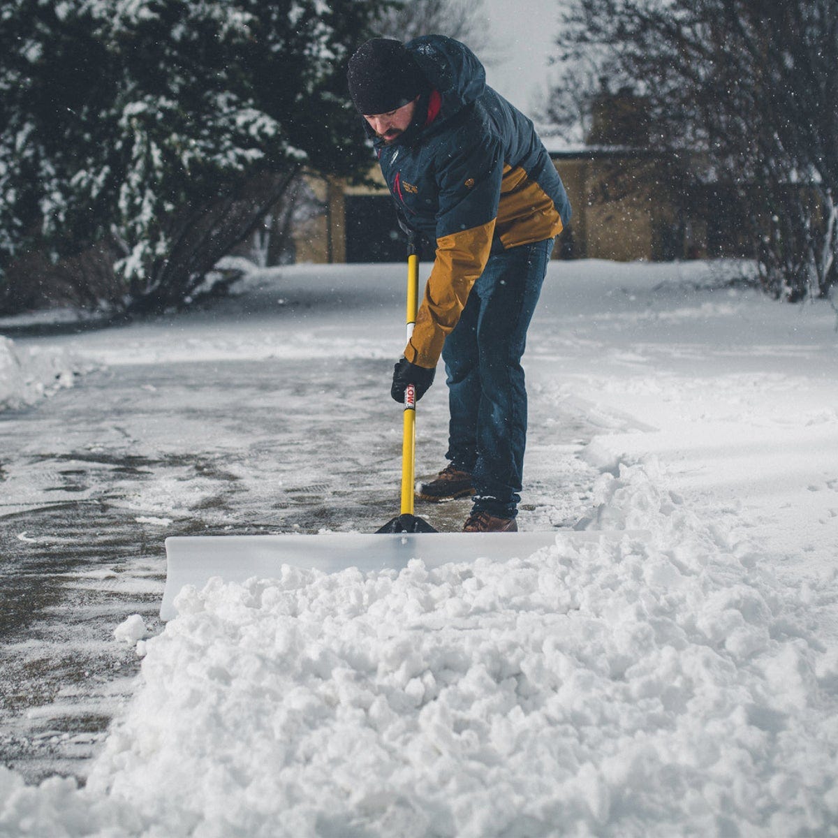 The Snow Plow 48 In. Original Snow Pusher - photo 3 The Snow Plow 48 In. Original Snow Pusher - photo 3