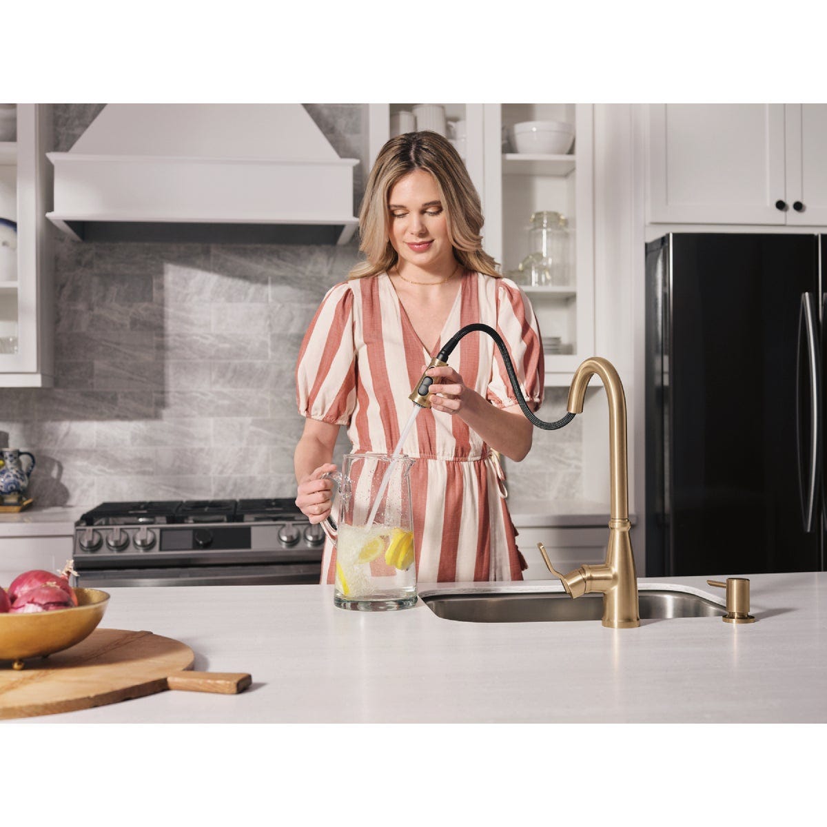 Moen Nolia 1-Handle Pull-Down High Arc Kitchen Faucet, Bronzed Gold - photo 4 Moen Nolia 1-Handle Pull-Down High Arc Kitchen Faucet, Bronzed Gold - photo 4
