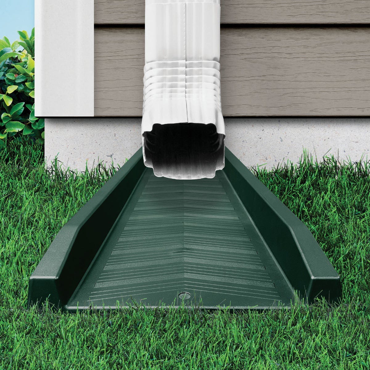 Master Mark 11 In. W. x 2.25 In. H. x 24 In. L. Green Chevron Splash Block - photo 2