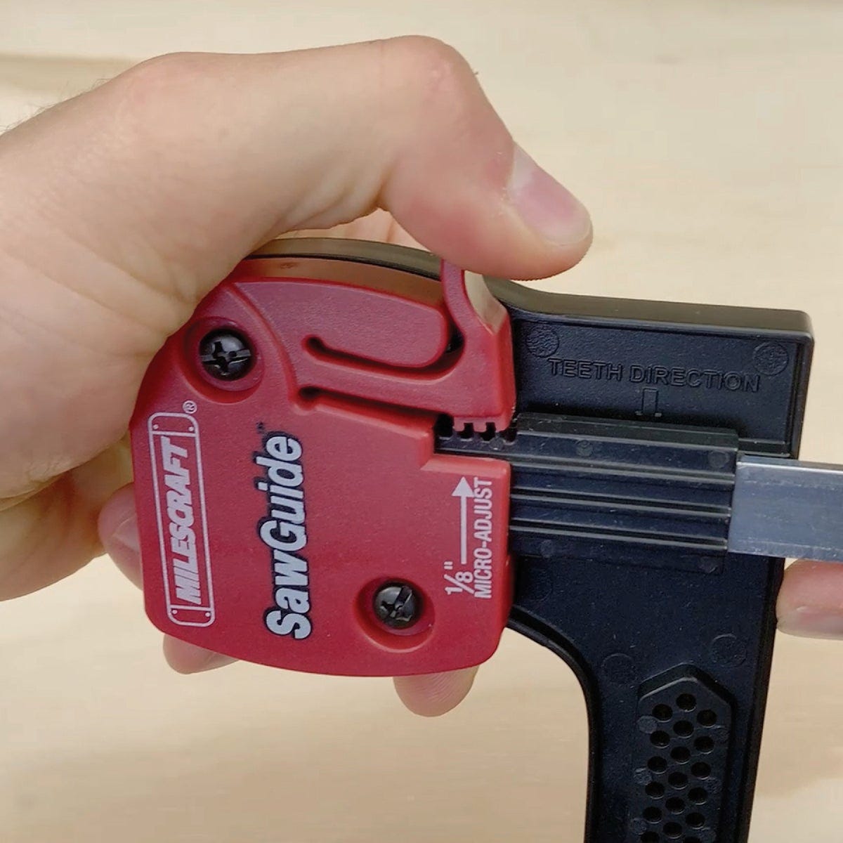 Milescraft Universal Saw Guide for Circular and Jig Saws - photo 2