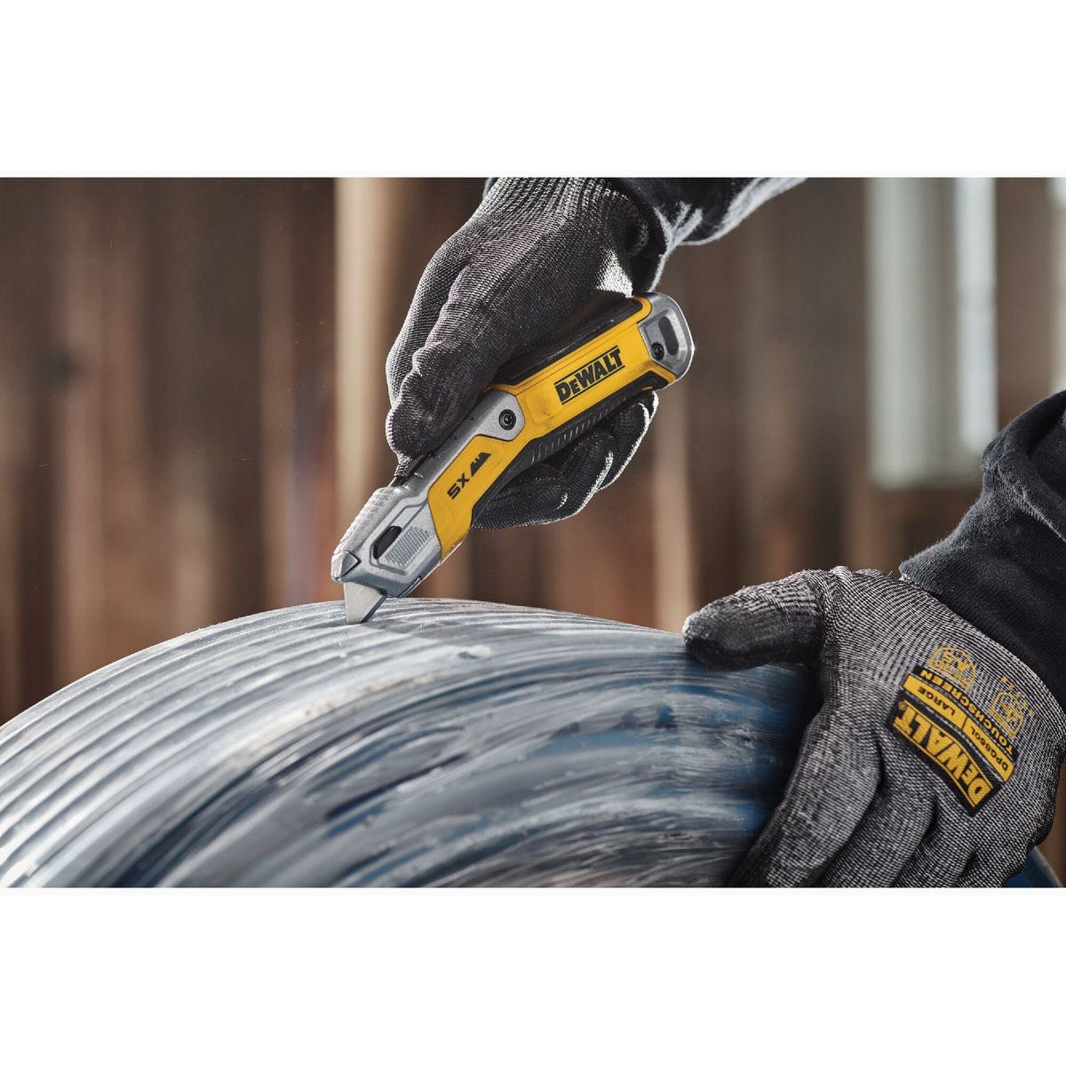 DEWALT Retractable Utility Knife - photo 8 DEWALT Retractable Utility Knife - photo 8