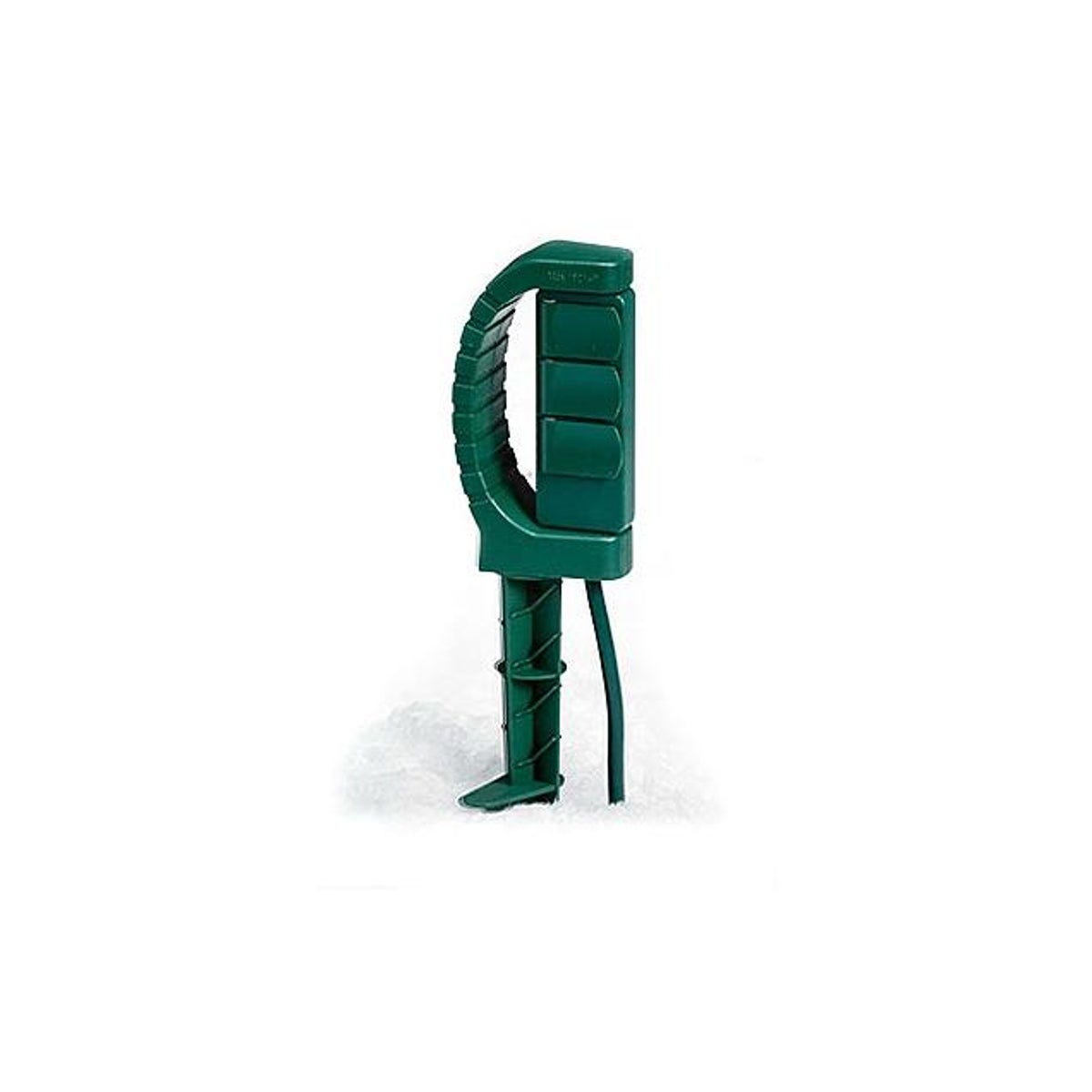 Master Electrician 3-Outlet Yard Stake Master Electrician 3-Outlet Yard Stake